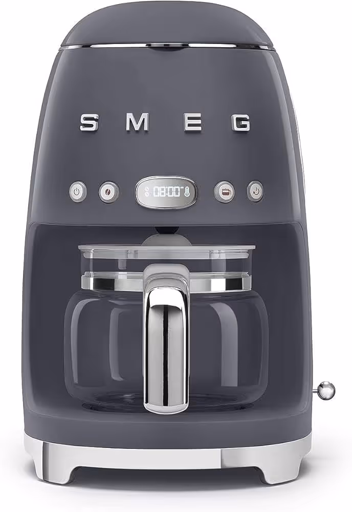Machines à café filtre SMEG, un réservoir d'eau de 1,4L 21